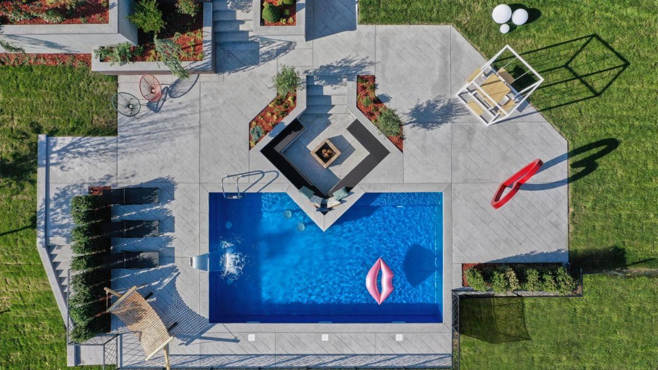 Riverside Pool Villa-Sremski Karlovci Buitenkant foto